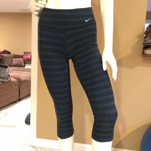 Nike Cropped Dri-Fit Leggings